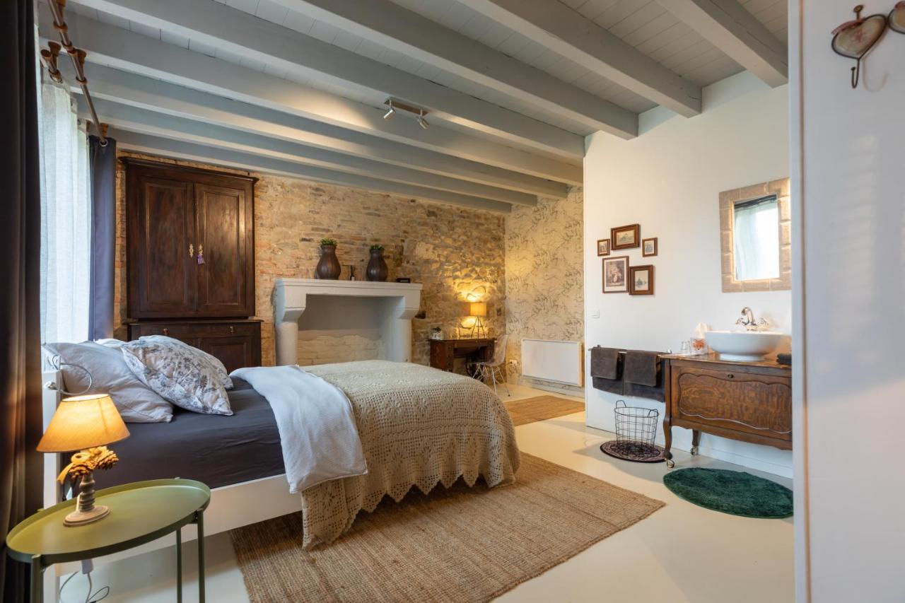 Domaine La Pomme De Pin Bed & Breakfast Louroux-de-Beaune Dış mekan fotoğraf