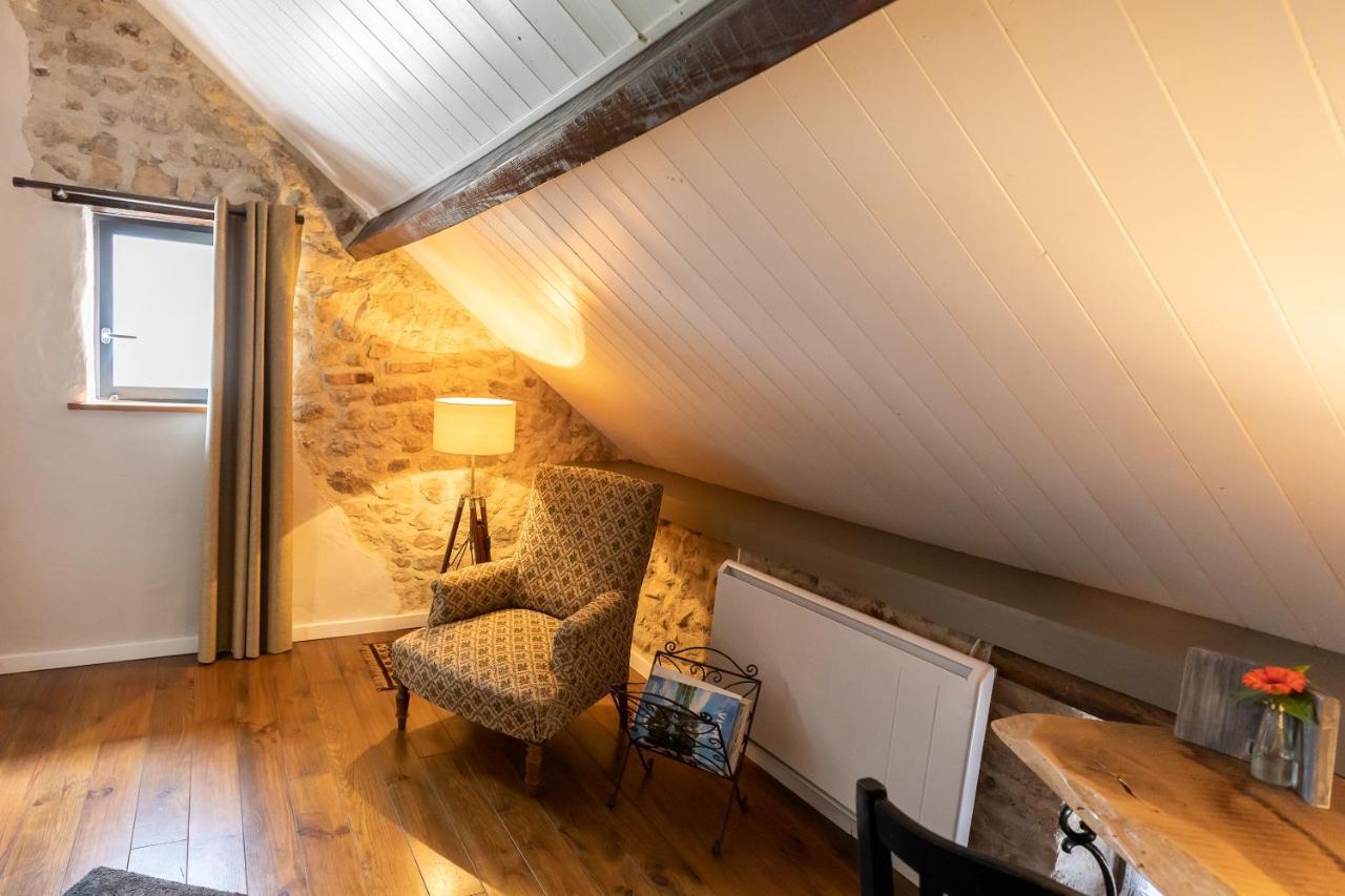 Domaine La Pomme De Pin Bed & Breakfast Louroux-de-Beaune Dış mekan fotoğraf