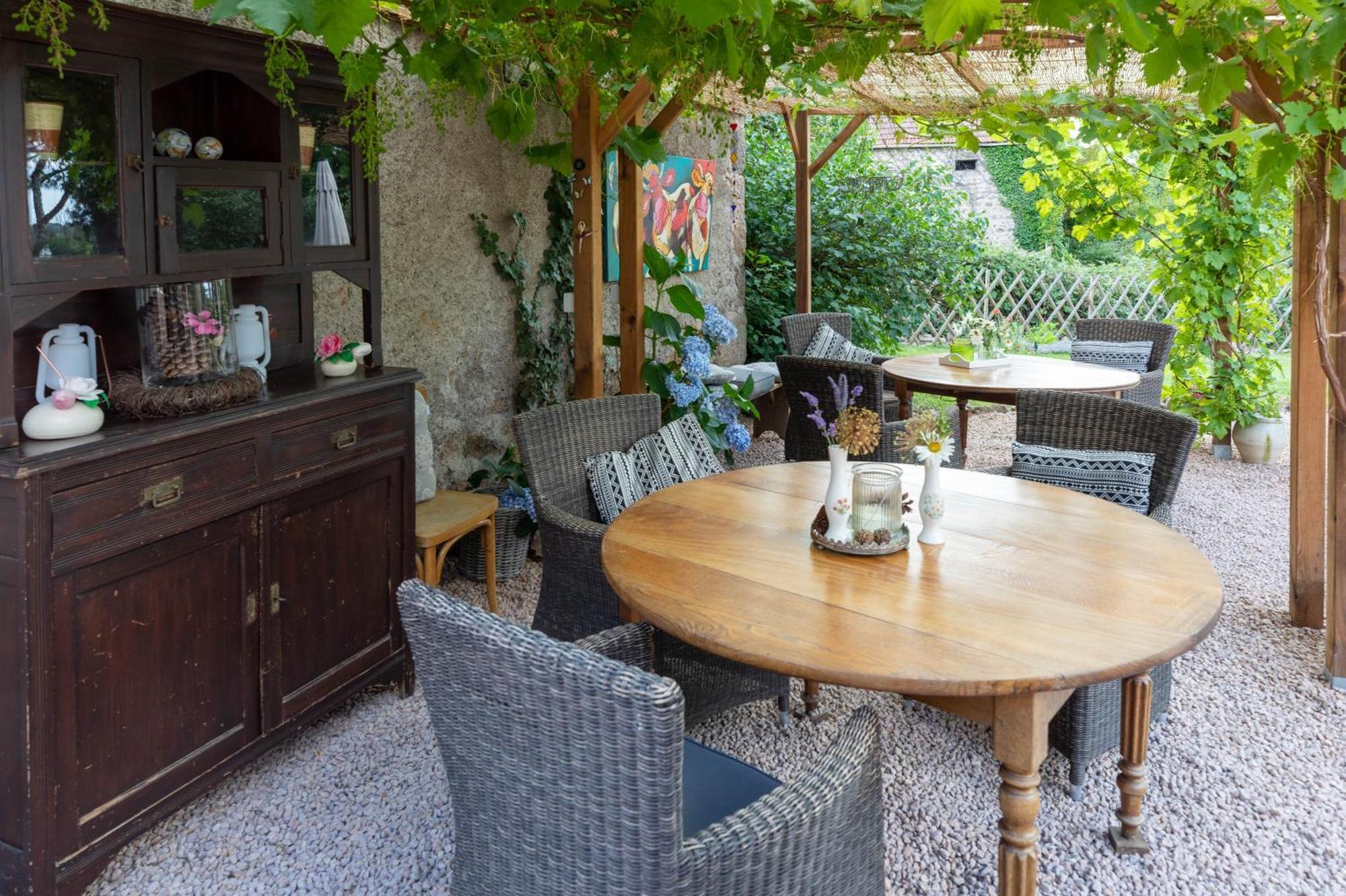 Domaine La Pomme De Pin Bed & Breakfast Louroux-de-Beaune Dış mekan fotoğraf